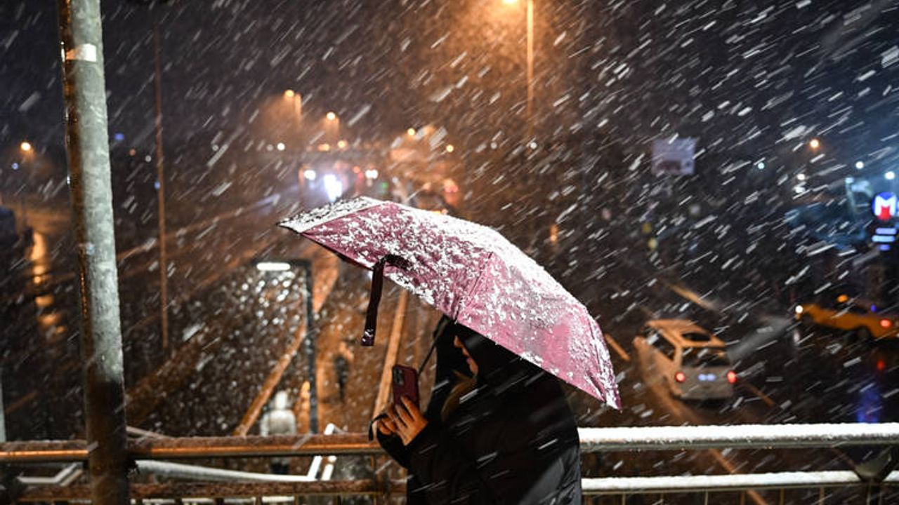 İstanbul’da Kar Yağışı Etkili Oldu