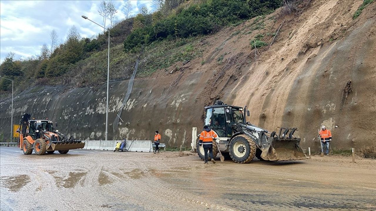 Bolu Dağı Tüneli Heyelan Tehlikesi Nedeniyle Kapandı