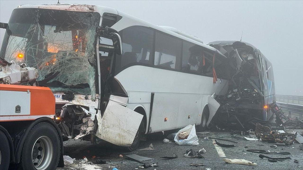 Kuzey Marmara Otoyolu'nda Zincirleme Trafik Kazası
