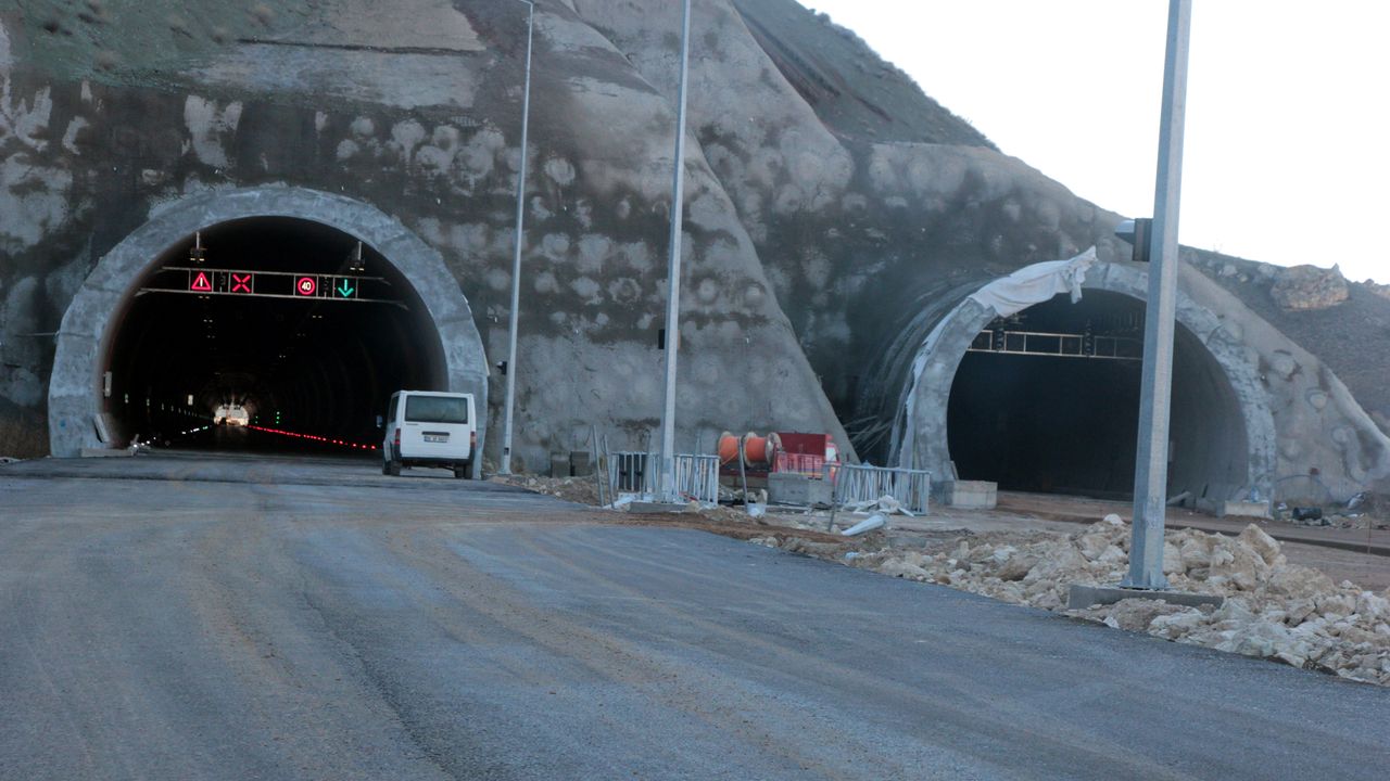 Beypazarı'ndaki Tüneller Neredeyse Tamamlanmak Üzere