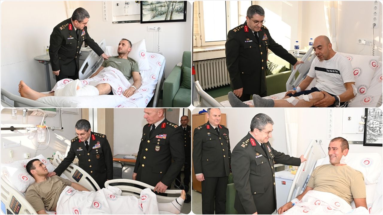 Orgeneral Bayraktaroğlu, Tedavi Gören Askerleri Ziyaret Etti