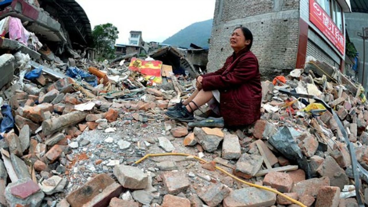 Çin'de Yaşanan 6,2 Büyüklüğündeki Depremden Gelişmeler