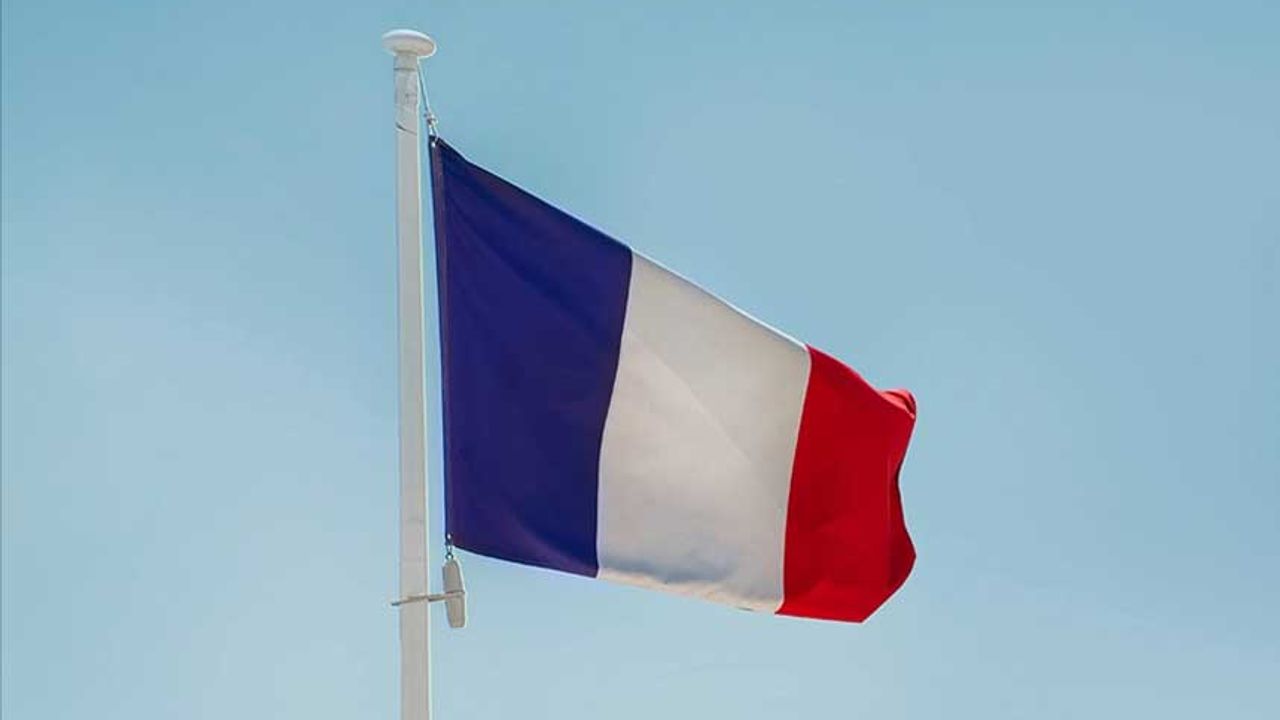 Fransa'da Tartışmalı Göç Yasasında Mutabakat Sağlandı