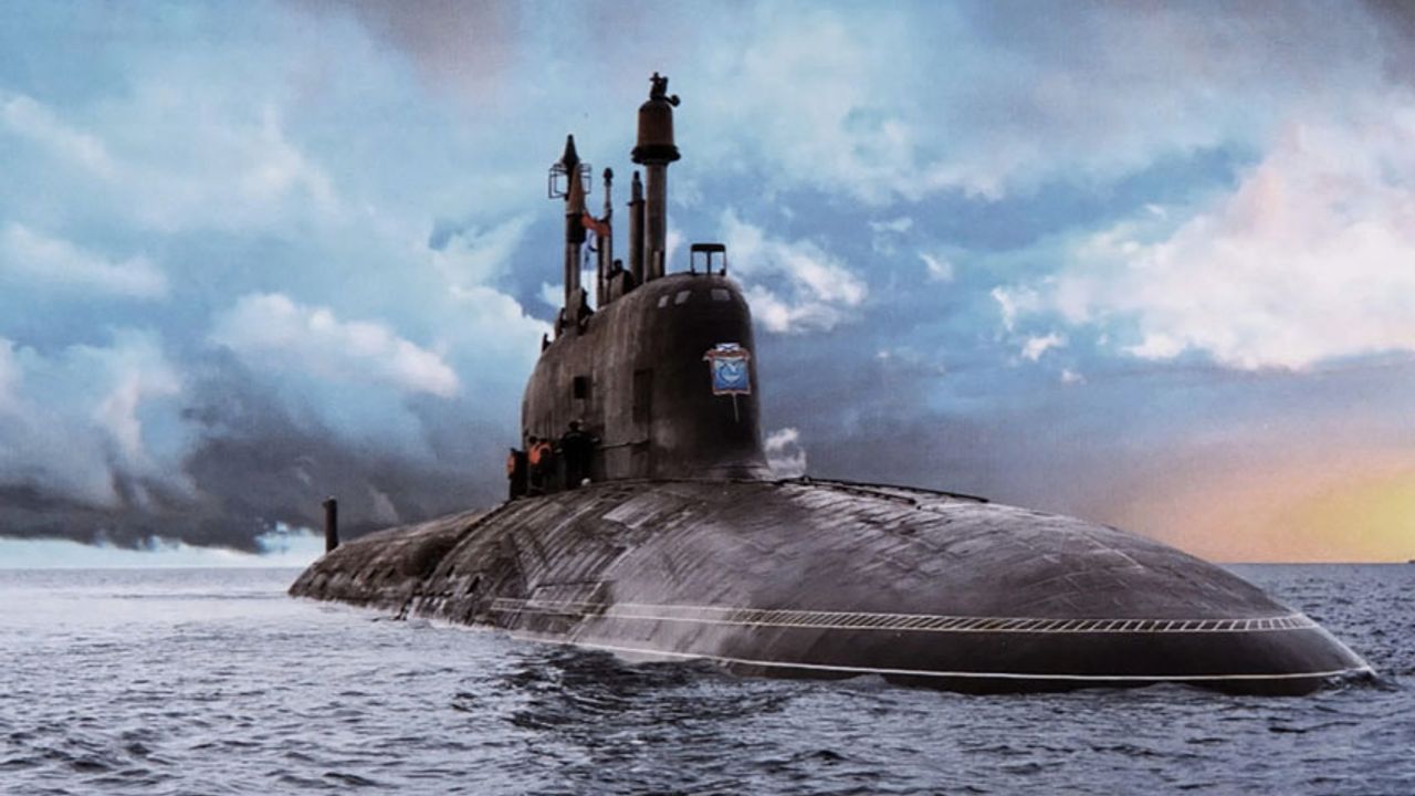Rus Nükleer Denizaltıları Pasifikte Bayrak Çekti!