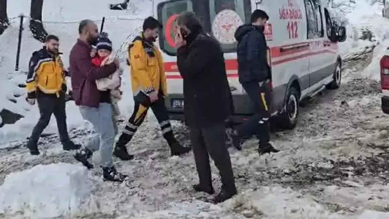 Muhammed Bebek, Kar Yolu Açılmasıyla Hastaneye Yetiştirildi