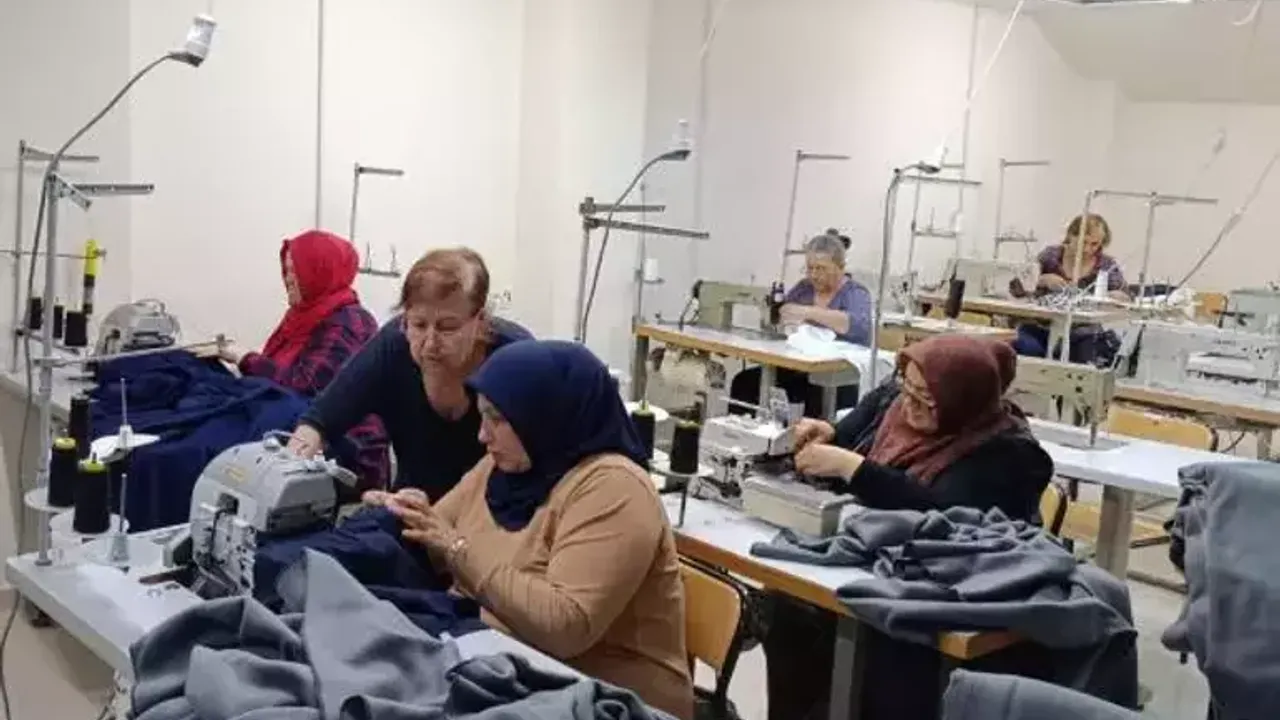Tekirdağ'da Filistinliler için 1000 Battaniye Dikildi