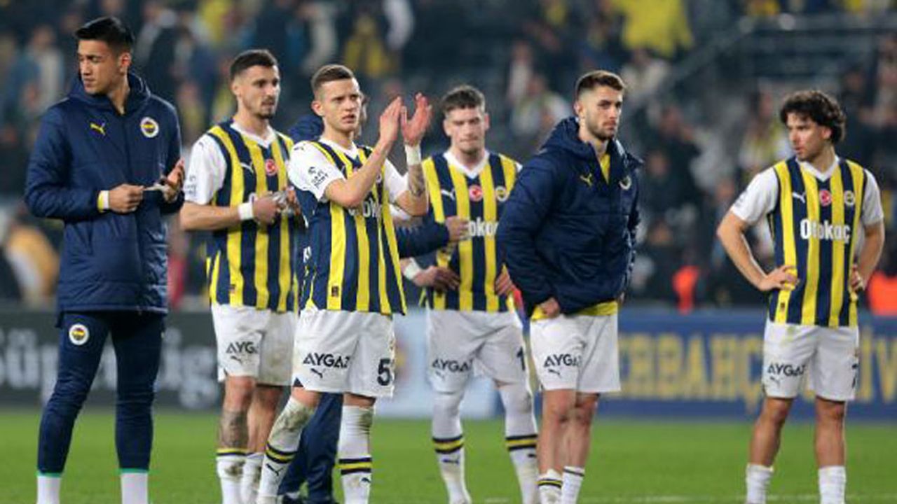 Fenerbahçe 2 Puanla Liderliği Yeniden Galatasaray’a Kaptırdı