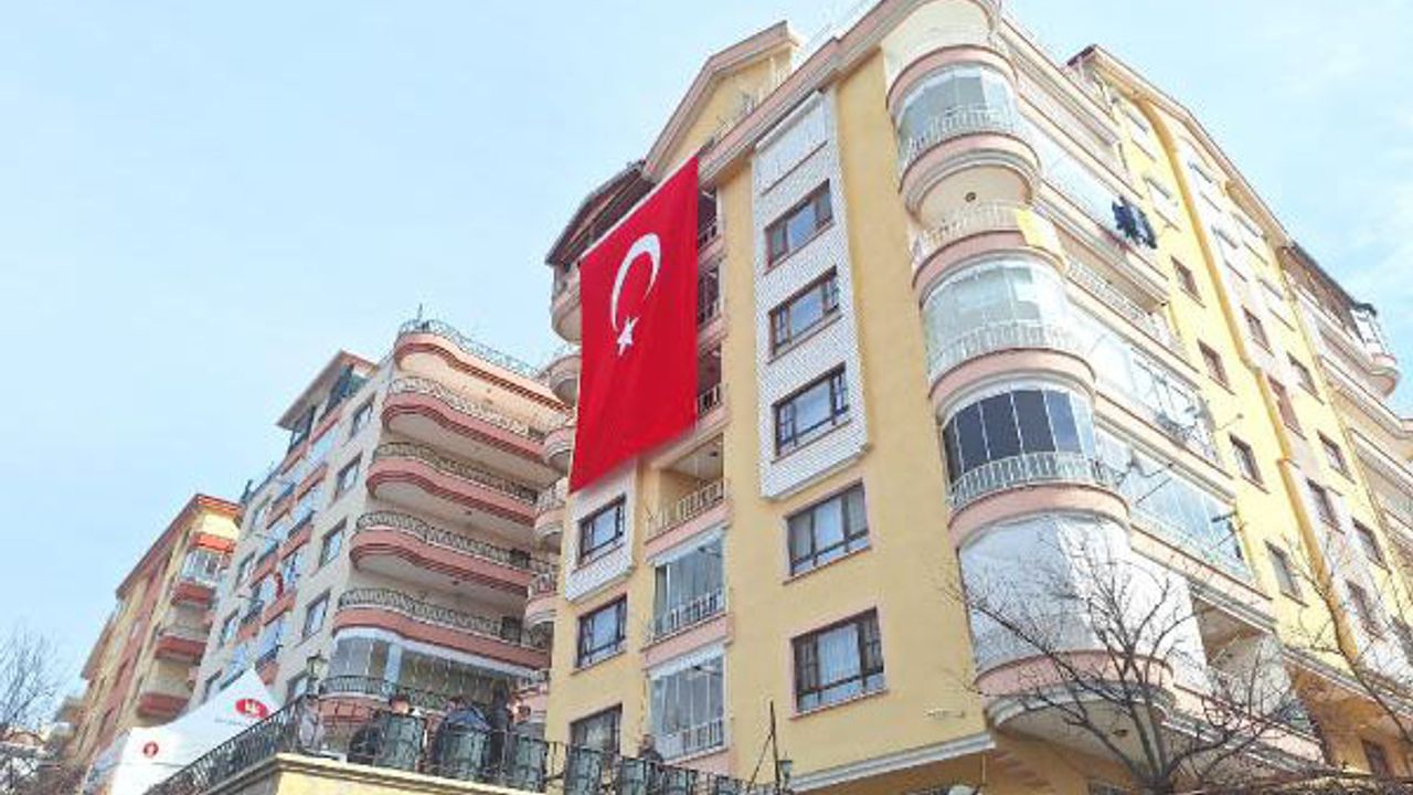 Şehit Pilot Cemil Gülen'in Ankara'daki Babaevinde Yas Var 