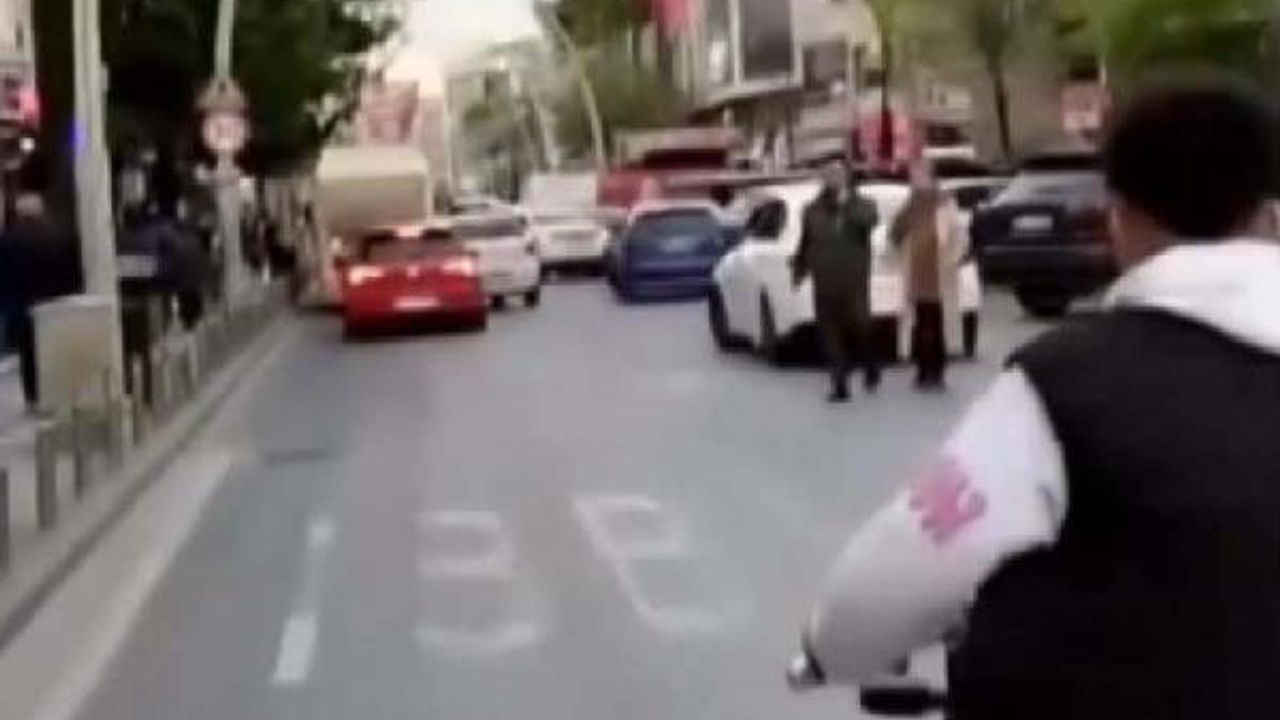 Zeytinburnu'nda Silahlı Motosikletli Yakalandı