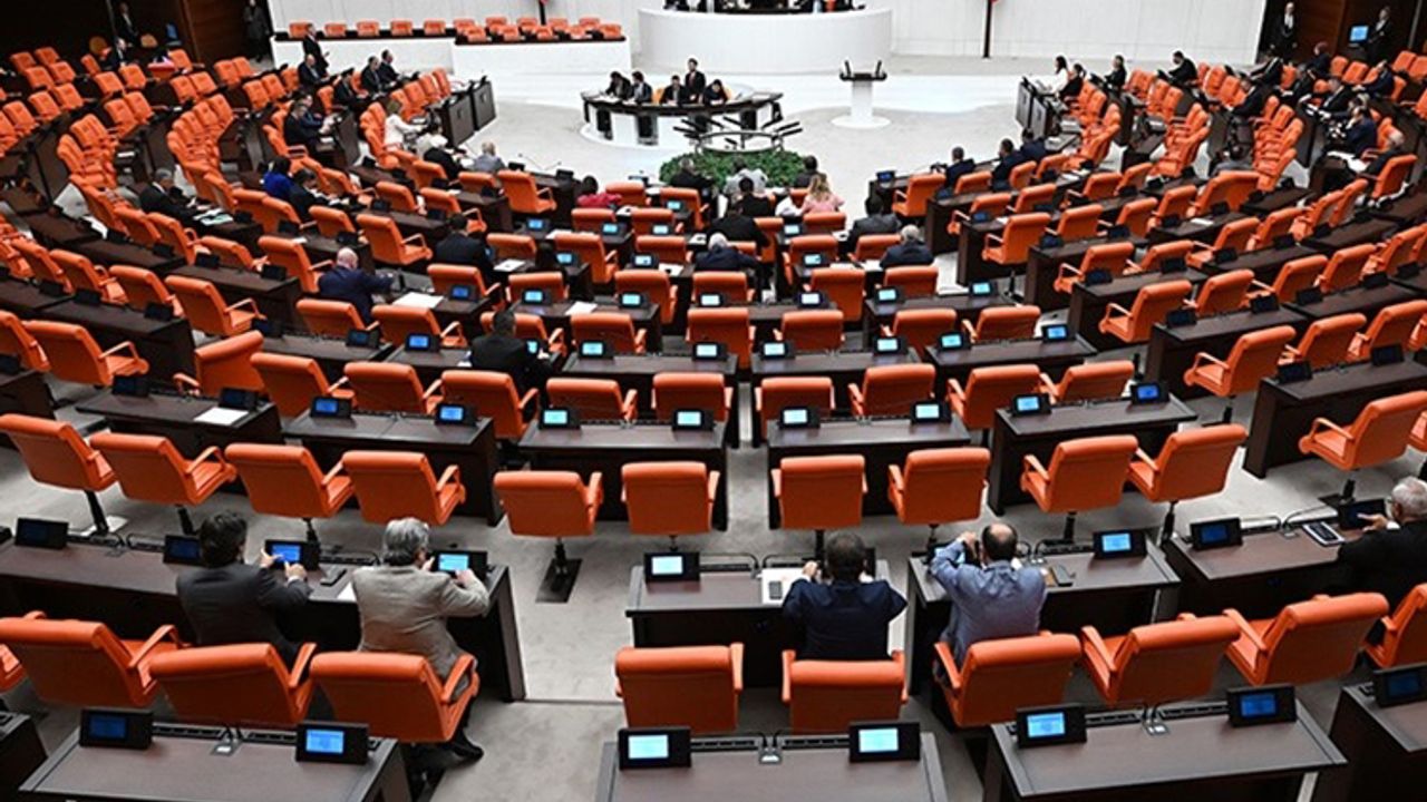 Trafikte Cezaları Katlayan Kanun Teklifi Meclis’te Kabul Edildi