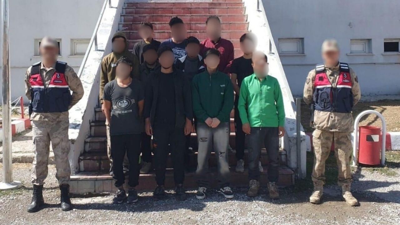 Bitlis’te Kaçak Göçmen Operasyonu! 11 Göçmen Yakalandı