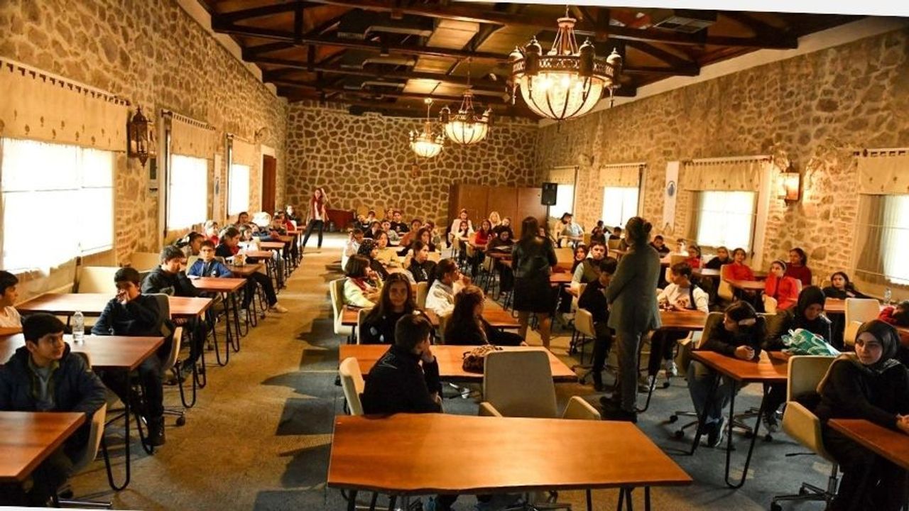 Altındağ’da Çocuklara ve Gençlere İlkyardım Semineri Düzenlendi