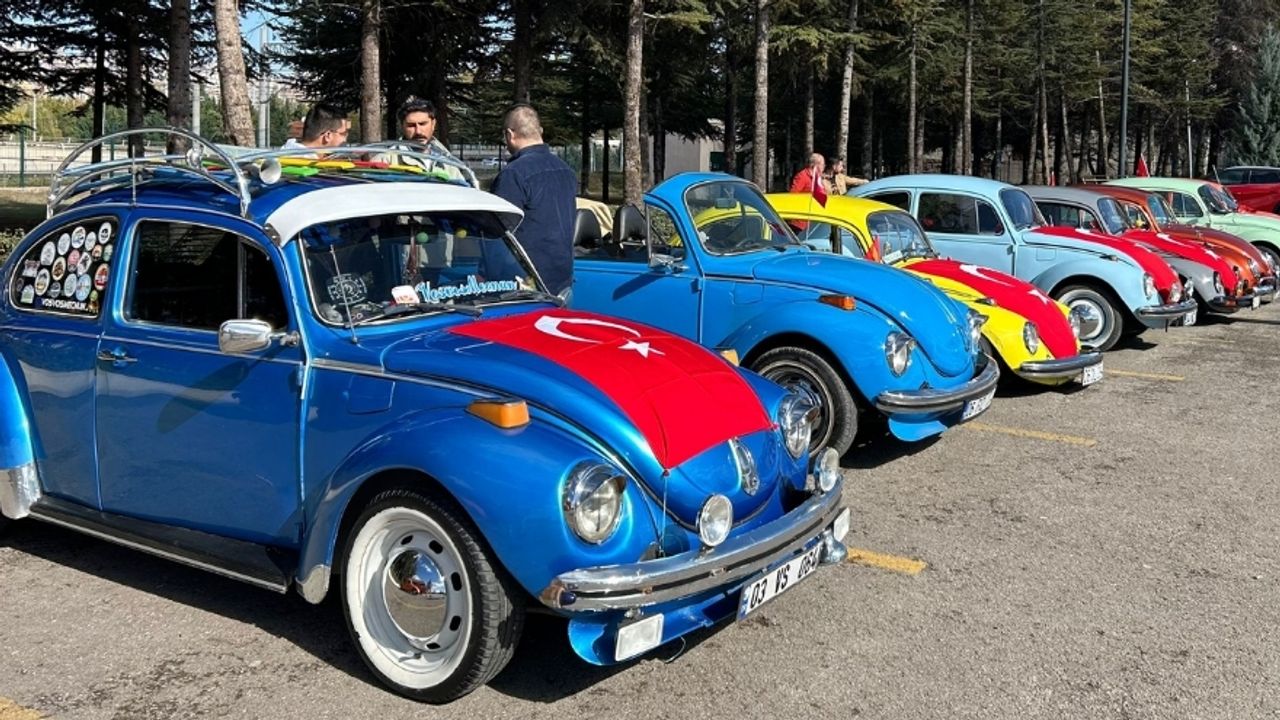 Ankara’da Renkli Vosvoslarla 29 Ekim Coşkusu