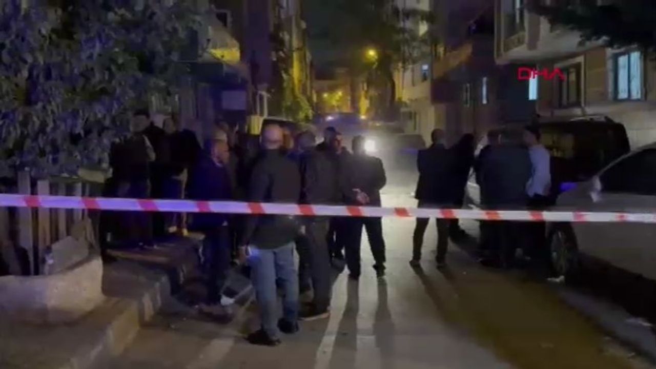 Bağcılar'da Mutfak Tüpü Patlayan Evde Yangın Çıktı: 1'i Ağır 3 Yaralı