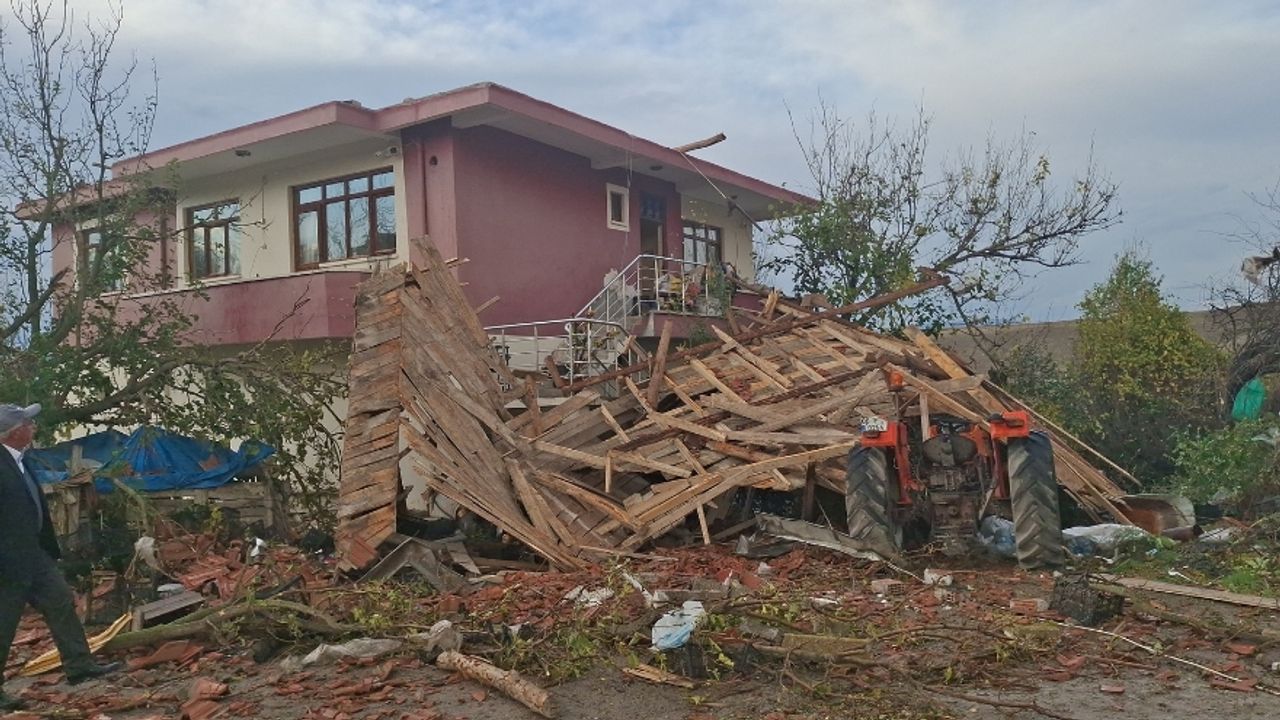 Beypazarı’nı Hortum Vurdu: Evler ve Ağıllar Hasar Gördü