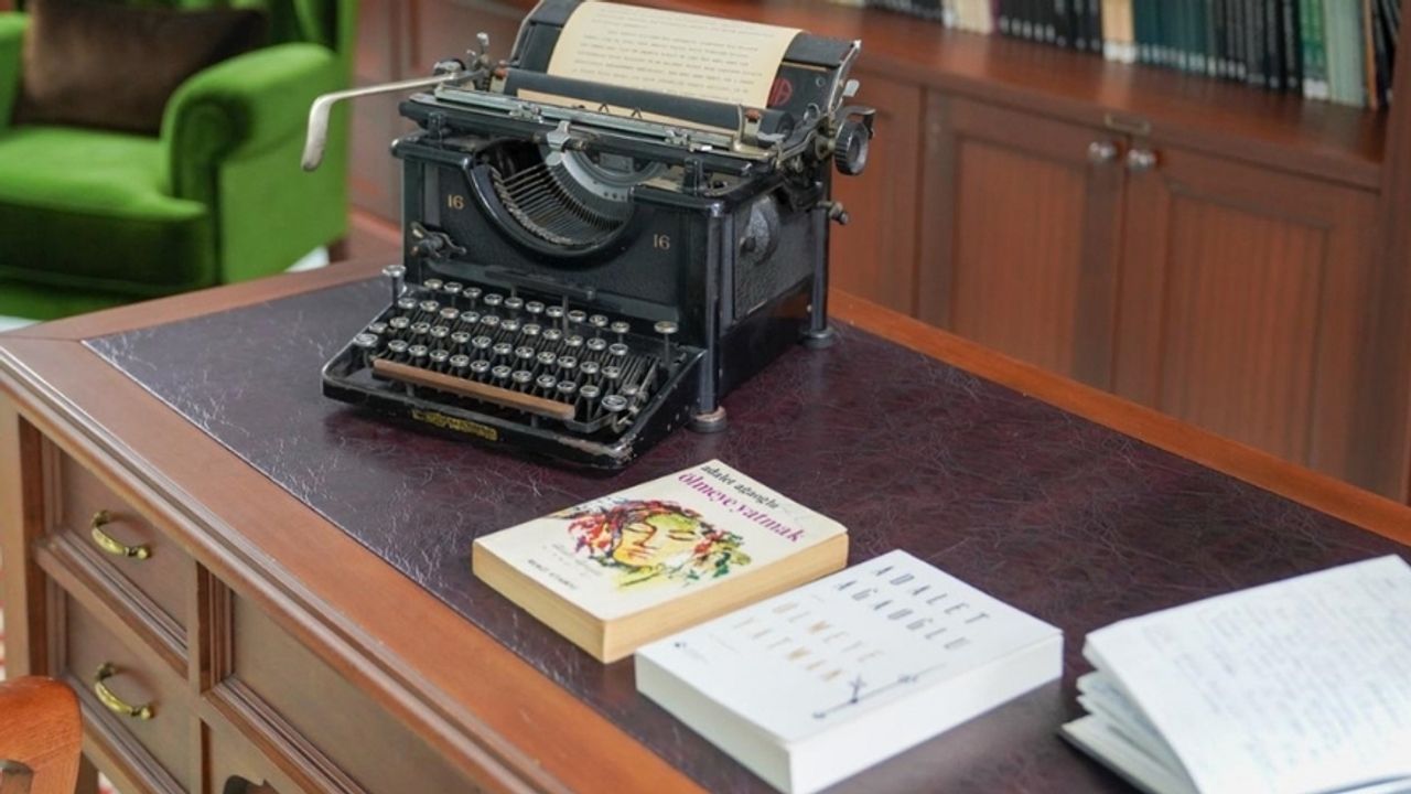 Adalet Ağaoğlu’nun Külliyatı Boğaziçi Üniversitesi’nde Yaşatılıyor