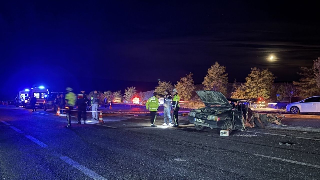 Çankırı’da Feci Kaza: Sürücü Olay Yerinde Öldü, 3 Yaralı