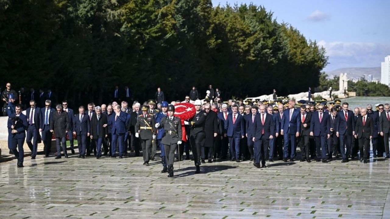Cumhurbaşkanı Erdoğan ve Devlet Erkanından Anıtkabir'e Ziyaret