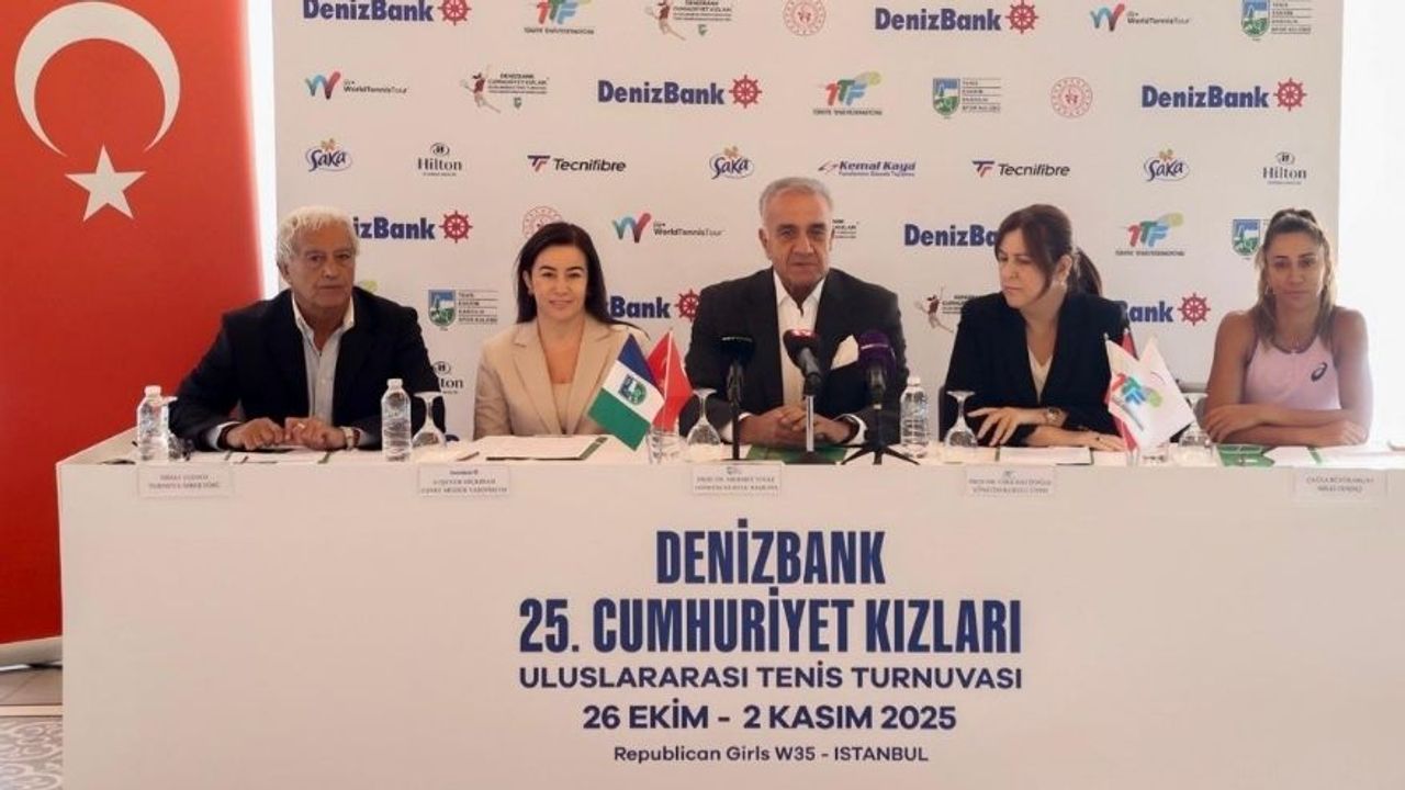 Cumhuriyet Kızları Tenis Turnuvası Başladı
