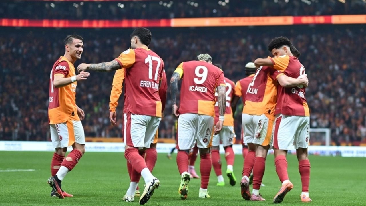 Galatasaray, Evinde Göztepe’yi Rahat Geçti