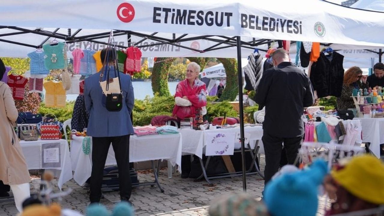 Göksu Park’ta 8’inci Kadın Emeği Pazarı Düzenlendi