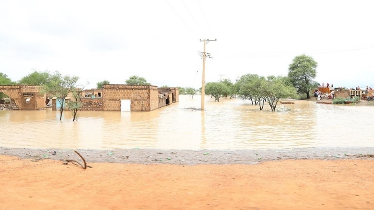 Güney Sudan’ı Sel Vurdu: On Binlerce Kişi Evsiz Kaldı