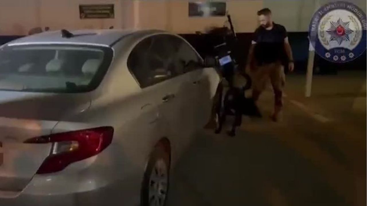 Hatay İskenderun’da Otomobilde Uyuşturucu Ele Geçirildi: 2 Tutuklama