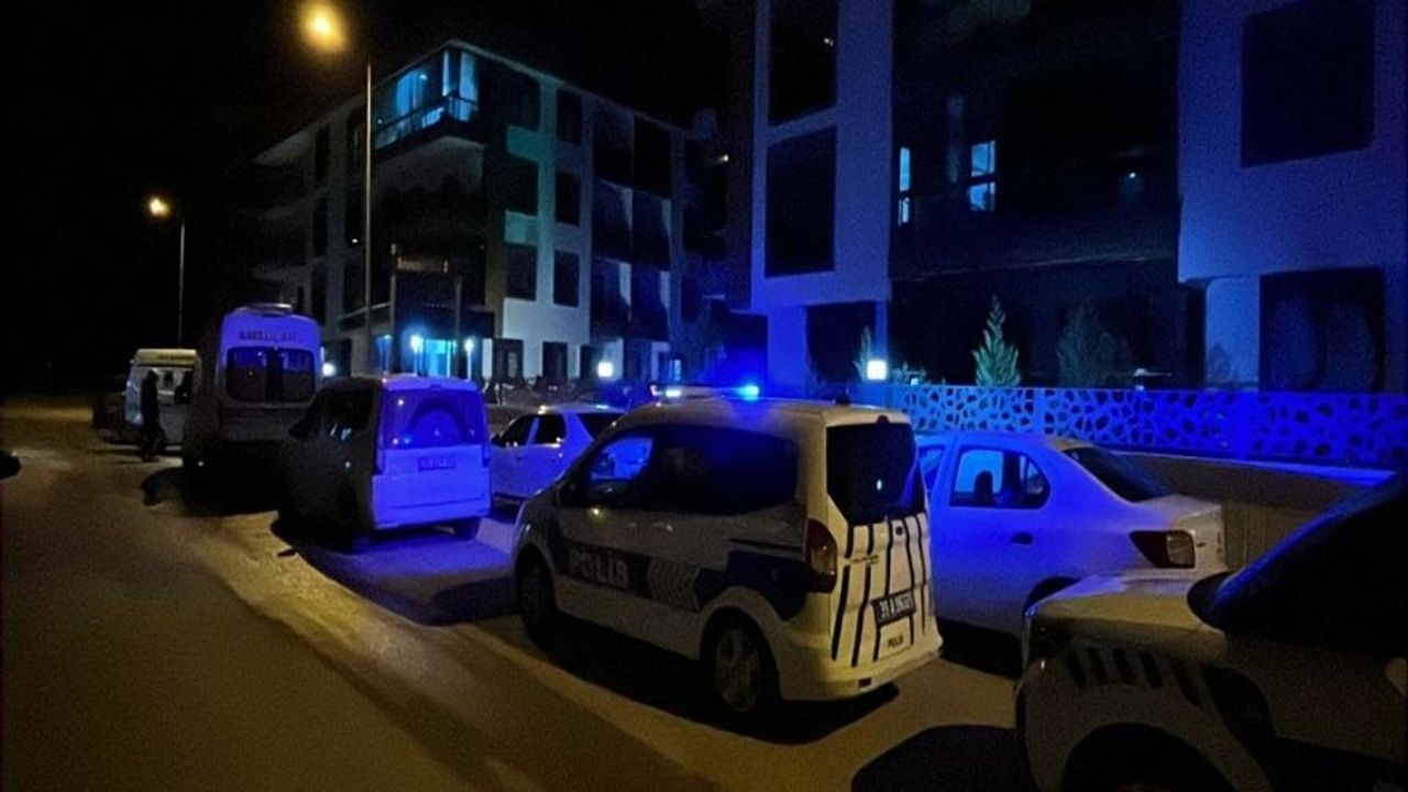 İzmir Torbalı’da Anne, Baba ve Oğulları Evde Ölü Bulundu