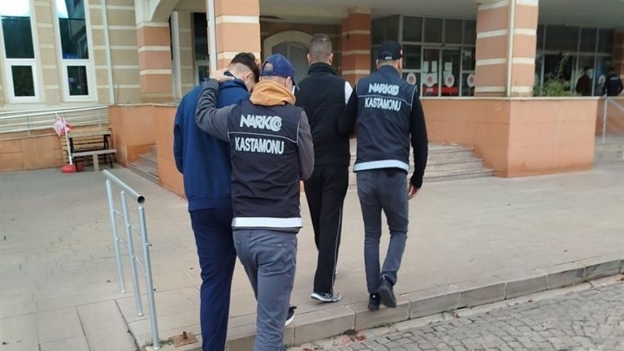 Kastamonu'da Uyuşturucu Baskını: 2 Tutuklama