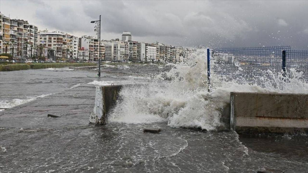 Marmara ve Kuzey Ege için Fırtına Uyarısı Verildi