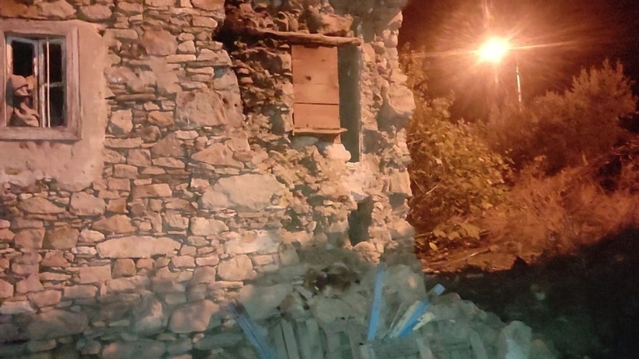 Sındırgı Depremi Manisa’da Hasara Yol Açtı: 83 Yapı Zarar Gördü