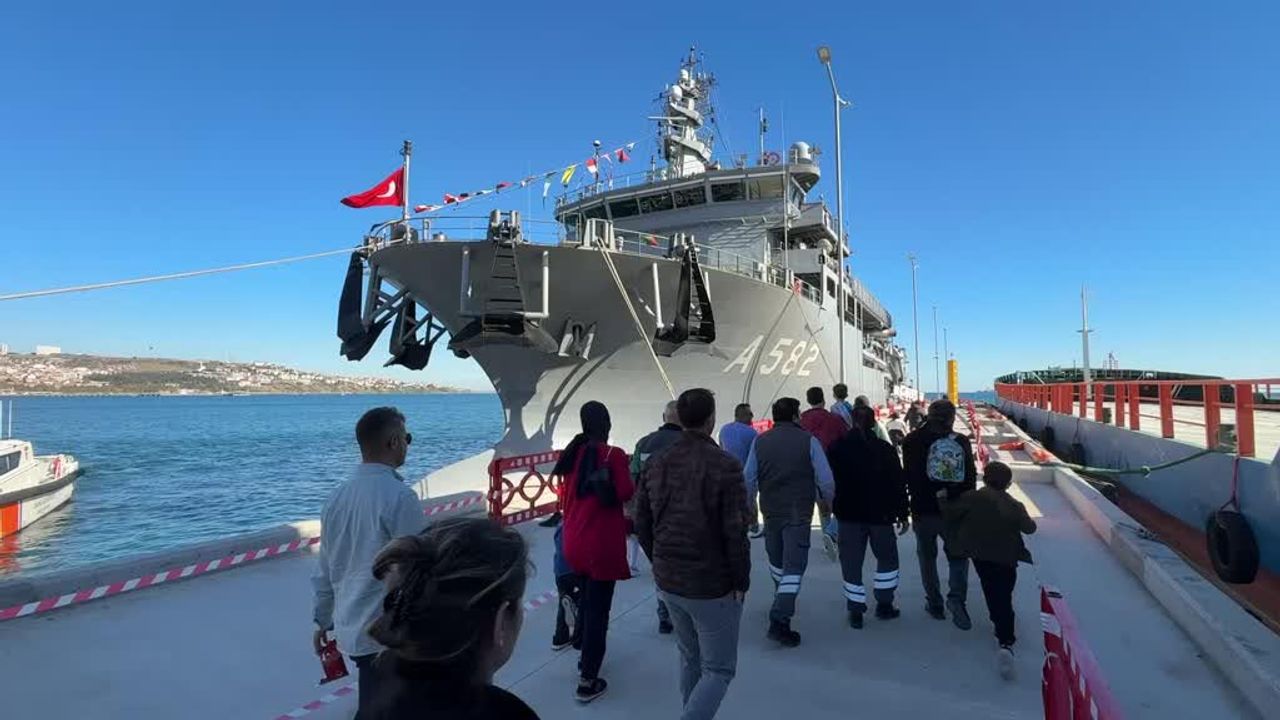 TCG Alemdar, Cumhuriyet Bayramı’nda Tekirdağlılara Kapılarını Açtı