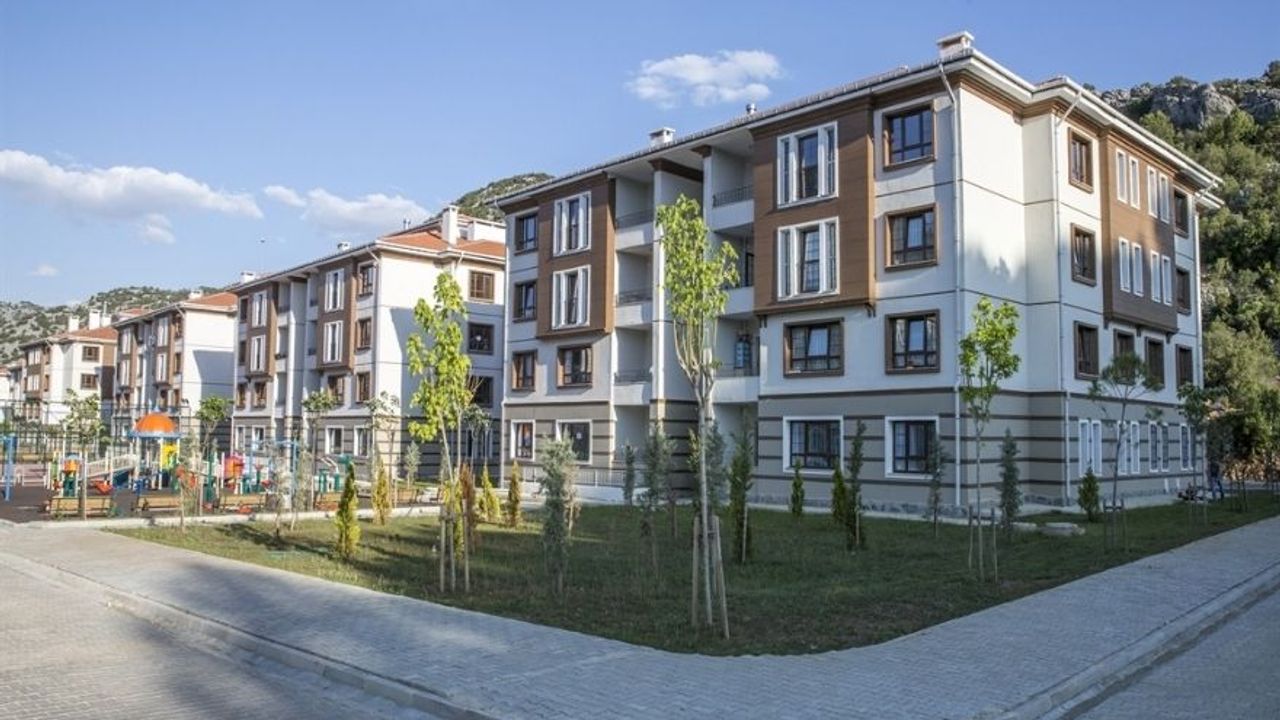 TOKİ Konutları Neden Yıkılmıyor? İşte Mühendislik Sırrı