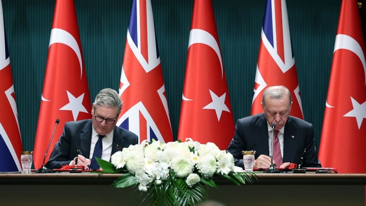 Türkiye ve İngiltere’den Eurofighter Savaş Uçağı İş Birliği Anlaşması