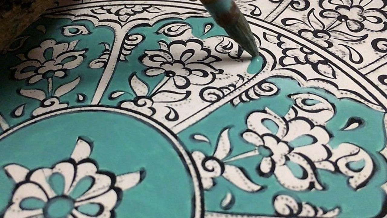 Çini Boyama Nasıl Yapılır?