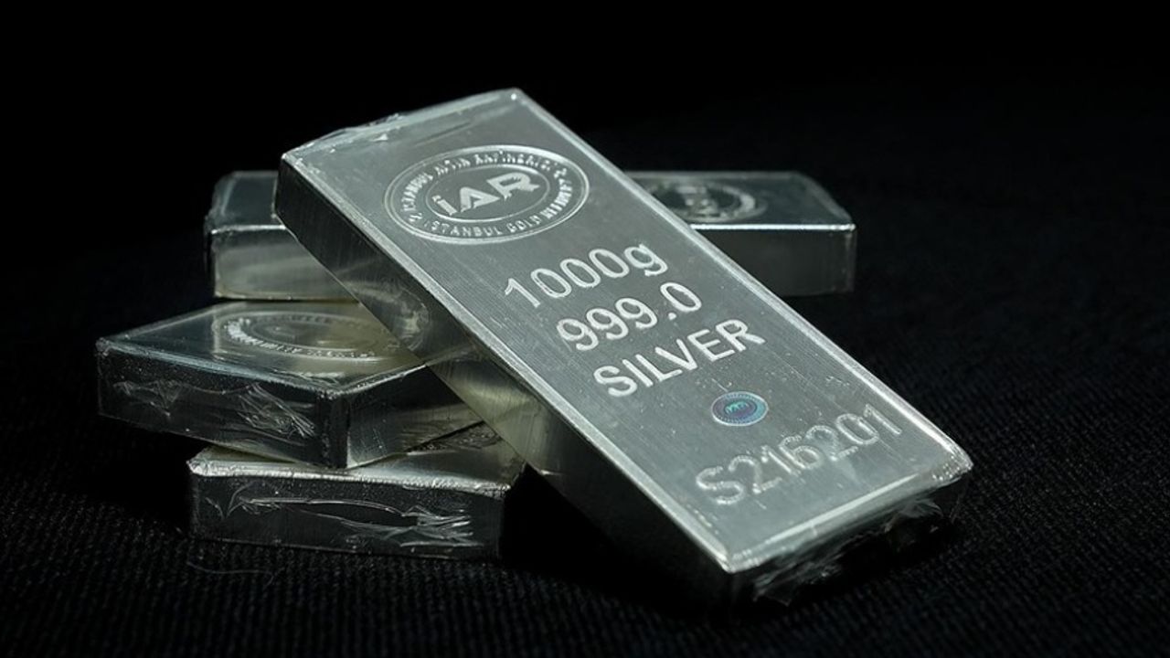 Endüstriyel Talep Gümüş Fiyatlarını Uçurdu