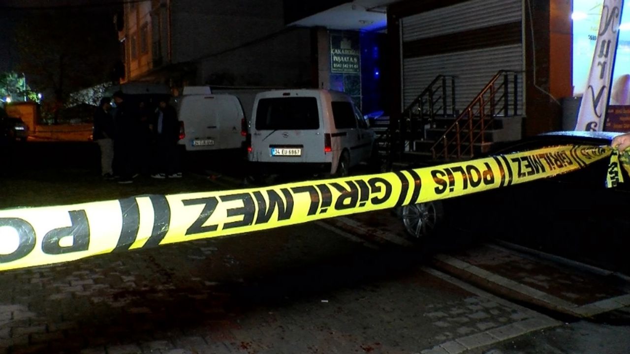 Esenyurt’ta Alacak Verecek Tartışması Kanlı Bitti: 8 Kişi Yaralandı