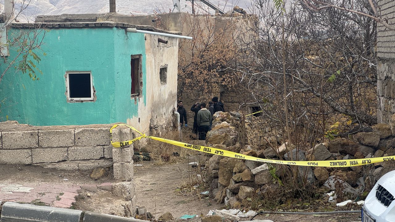 Niğde’de Metruk Binada Şüpheli Ölüm: 23 Yaşındaki Genç Ölü Bulundu