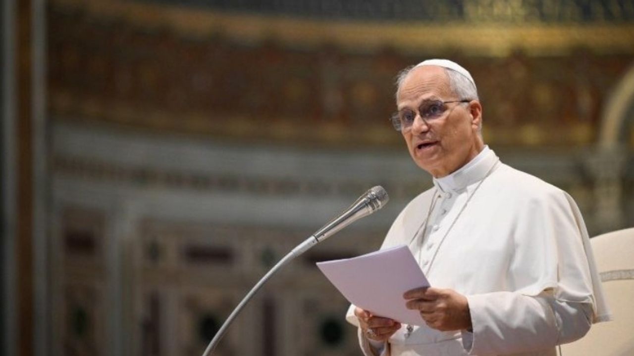 Papa 14. Leo Lübnan’da Resmî Törenle Karşılandı