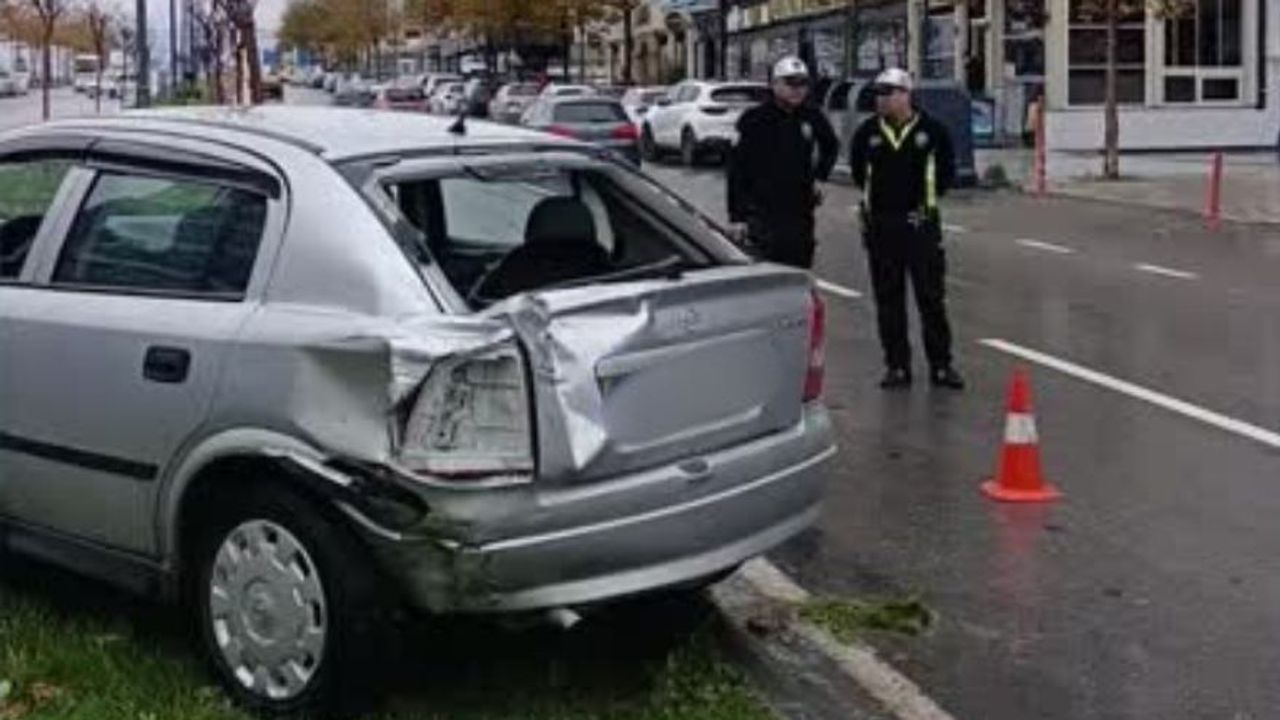 Tekirdağ Çerkezköy’de Otomobil ile Pikap Çarpıştı: 3 Yaralı