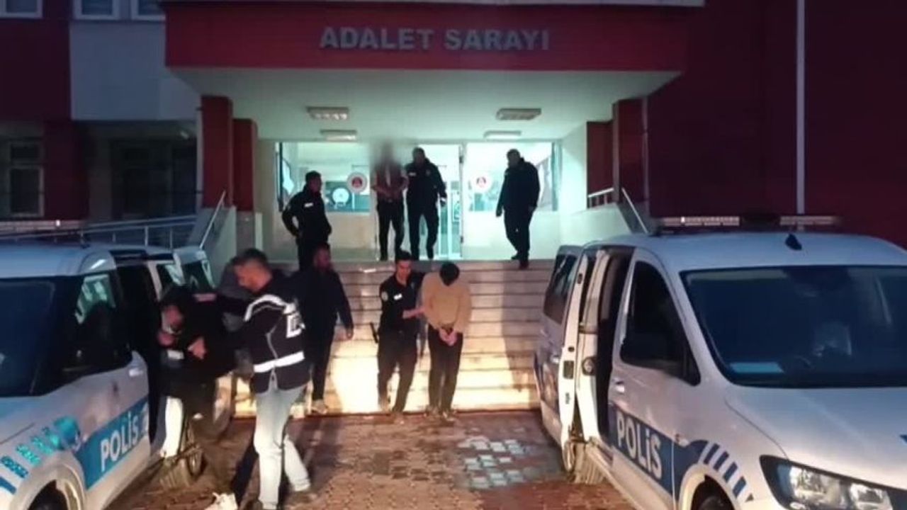 Adana’da 2 Adrese Uyuşturucu Baskını: 3 Tutuklama