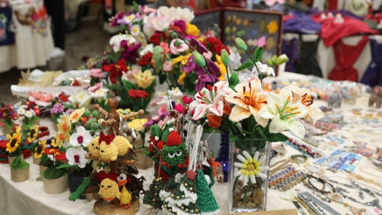 Çankaya’da Kadın El Emeği Yılbaşı Kermesi Ziyarete Açıldı