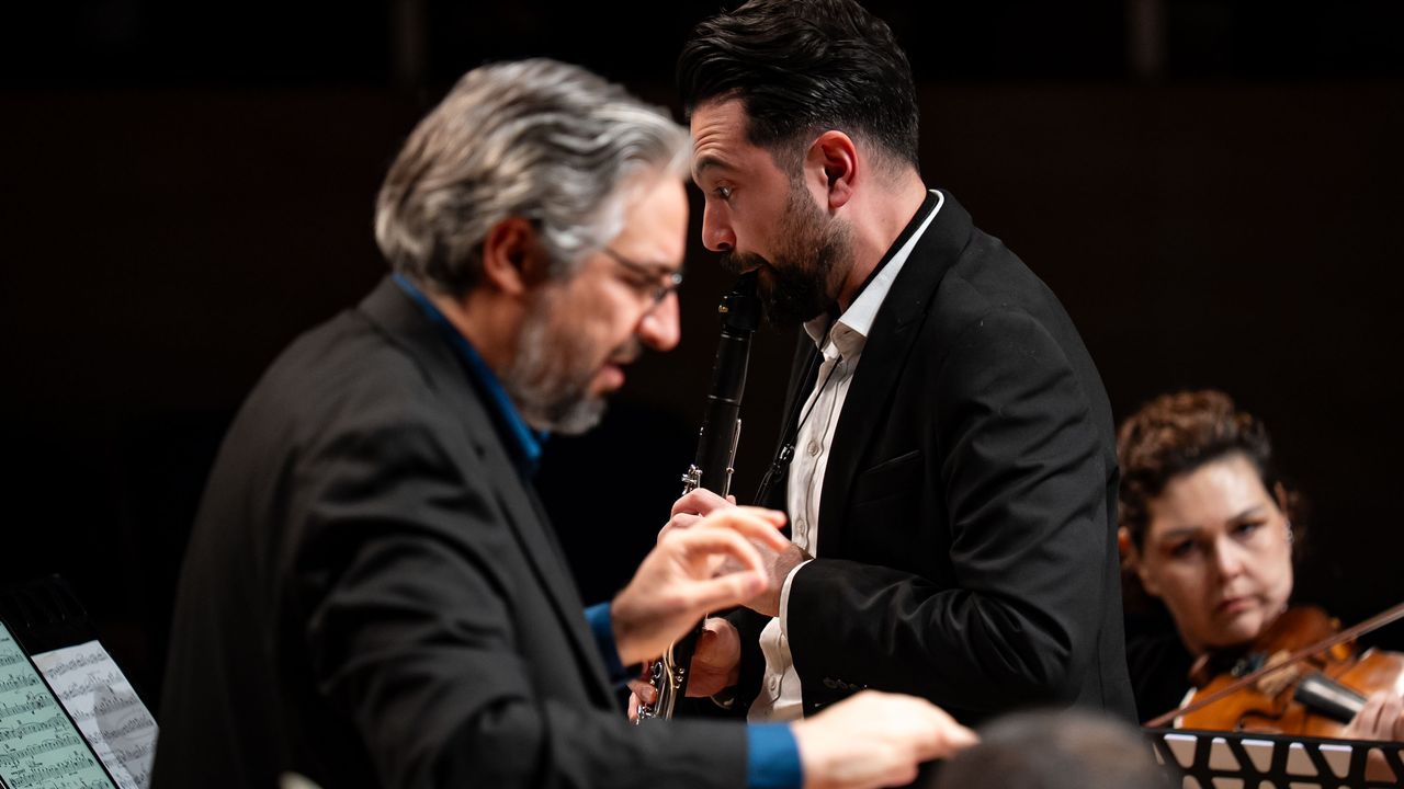 Ödüllü Sanatçılar Eryılmaz ve Keskin, CSO Ada Ankara’da Ayakta Alkışlandı