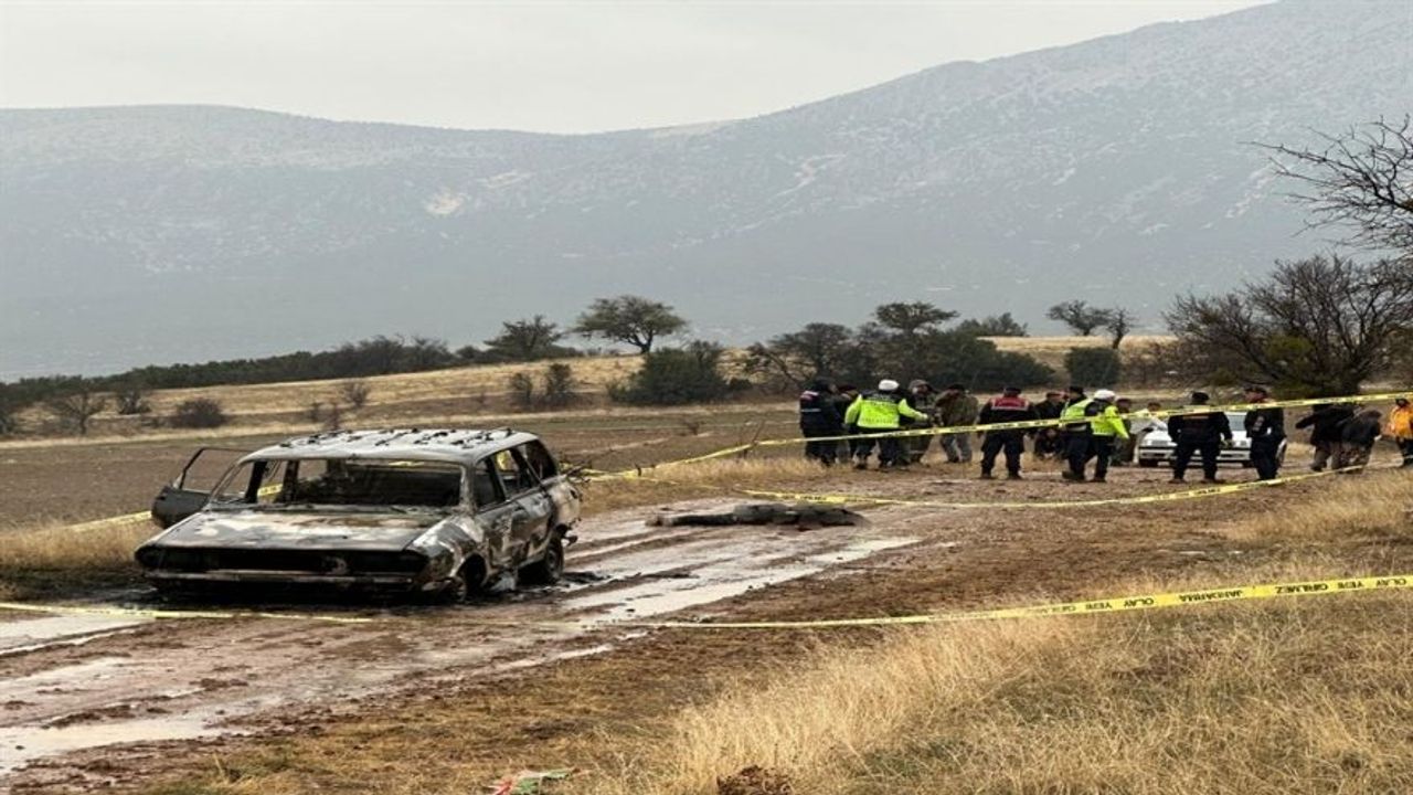 Isparta Keçiborlu’da Yanmış Aracın Yakınında Başsız Ceset Bulundu