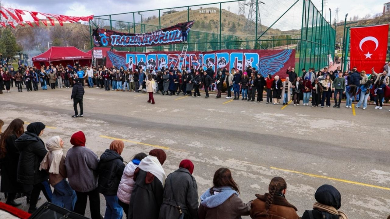 Üniversiteli Trabzonsporlular Keçiören’de Bir Araya Geldi