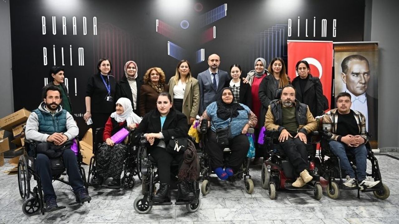 Mamak Lavanta Kültür Merkezi’nde Engelliler Günü Etkinliği