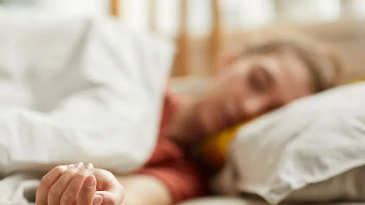 Obstrüktif Uyku Apnesi Nedir? Nedenleri, Belirtileri ve Tedavisi