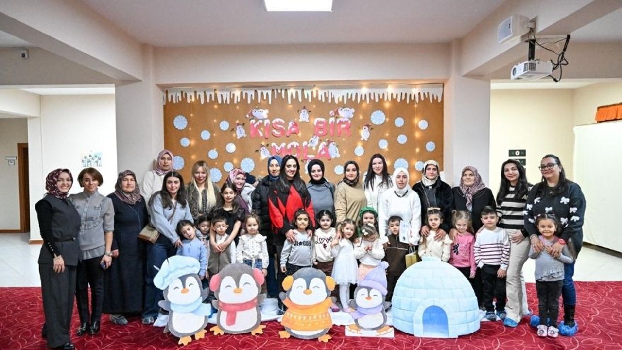 Altındağ'da Karne Heyecanı: Minikler İlk Karnesini Aldı