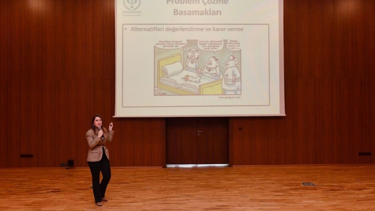 Altındağlı Kadınlar Sorunlarını ‘Karga Zekasıyla’ Çözüyor