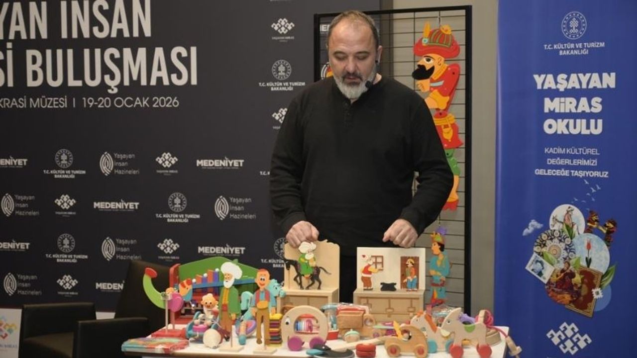 Ankara'da Miras Buluşması: Ahşap Oyuncak Ustası Gençlere İlham Oldu